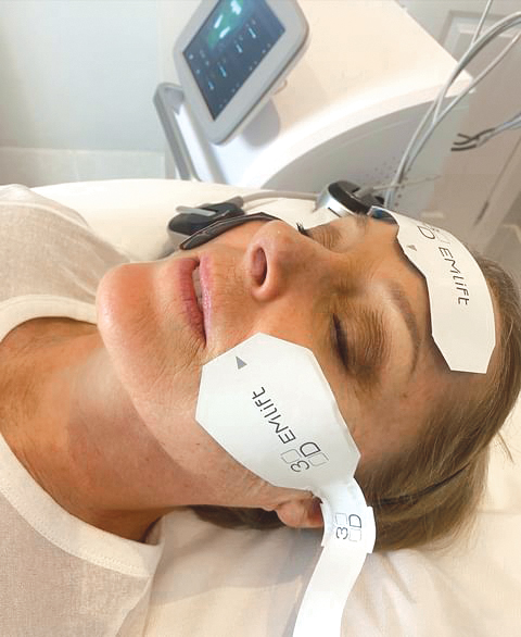 Coronation Street's Sally Dynevor received a 3D EMlift from William Foley at One Aesthetic Studio.